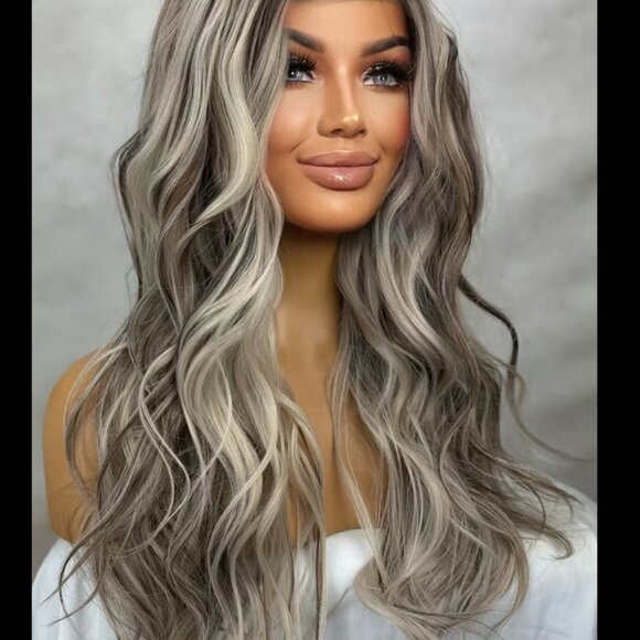 WIG - WAVE CHASER ASH 22 INCH LIGHT COOL ASHY TONE TPART WAVY - Picture 2 of 5